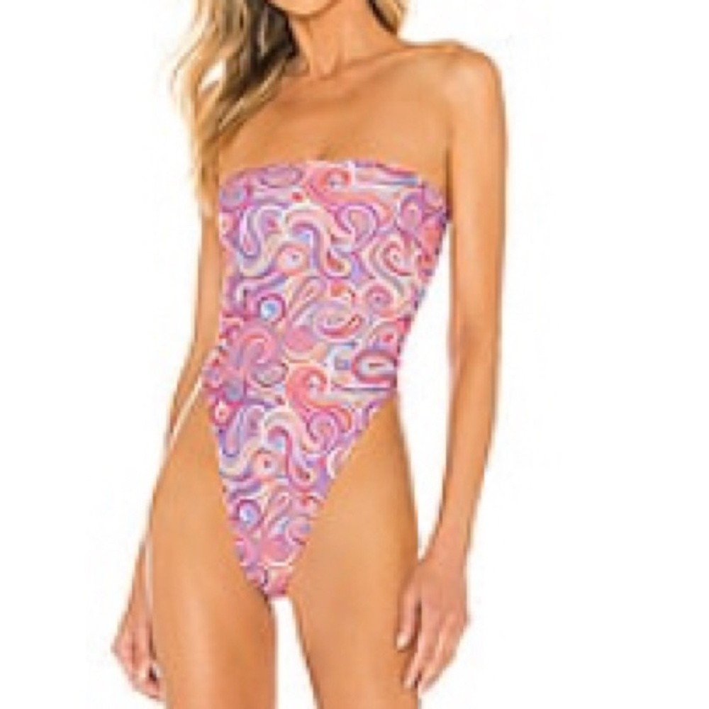 House of Harlow revolve Isra One Piece pink 60s swirl
